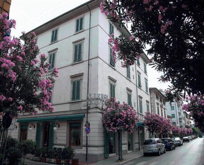Albergo Natucci Монтекатини Терме Екстериор снимка
