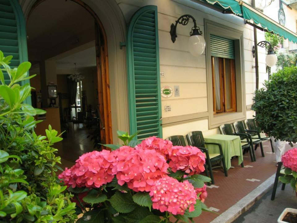Albergo Natucci Монтекатини Терме Екстериор снимка