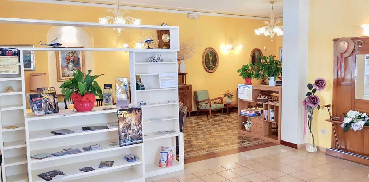 Albergo Natucci Монтекатини Терме Екстериор снимка
